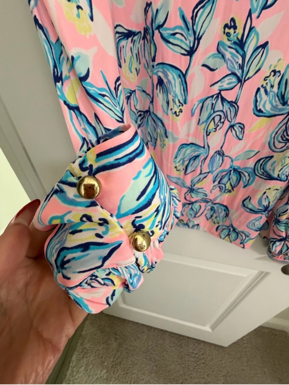 NWOT Lilly Pulitzer Maisel Top featuring a long-sleeve design - Picture 5 of 9